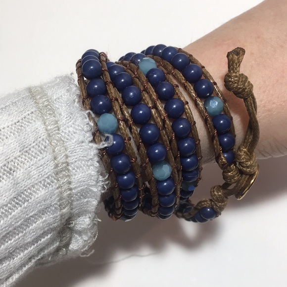 Jewelry - 💥2/$10💥 Blue Beaded Brown wrap bracelet